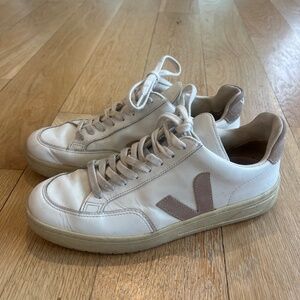 Veja Sneakers